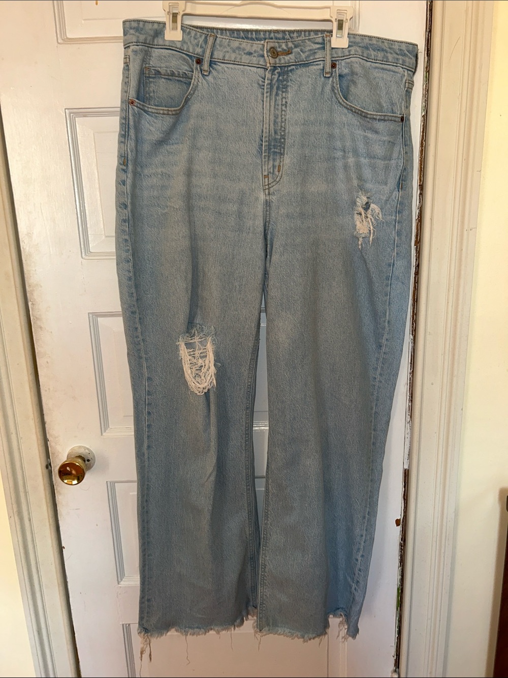 Old Navy Light Blue Distressed Wide-Leg Jeans